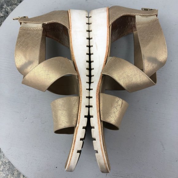 EuroSoft Women's Size 10M Candace Gold Metallic Back Zip Open Toe Sandals - Picture 9 of 14